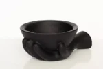 ديكور يتألف من يد وكأس صغيرة موديل AK.TT0114